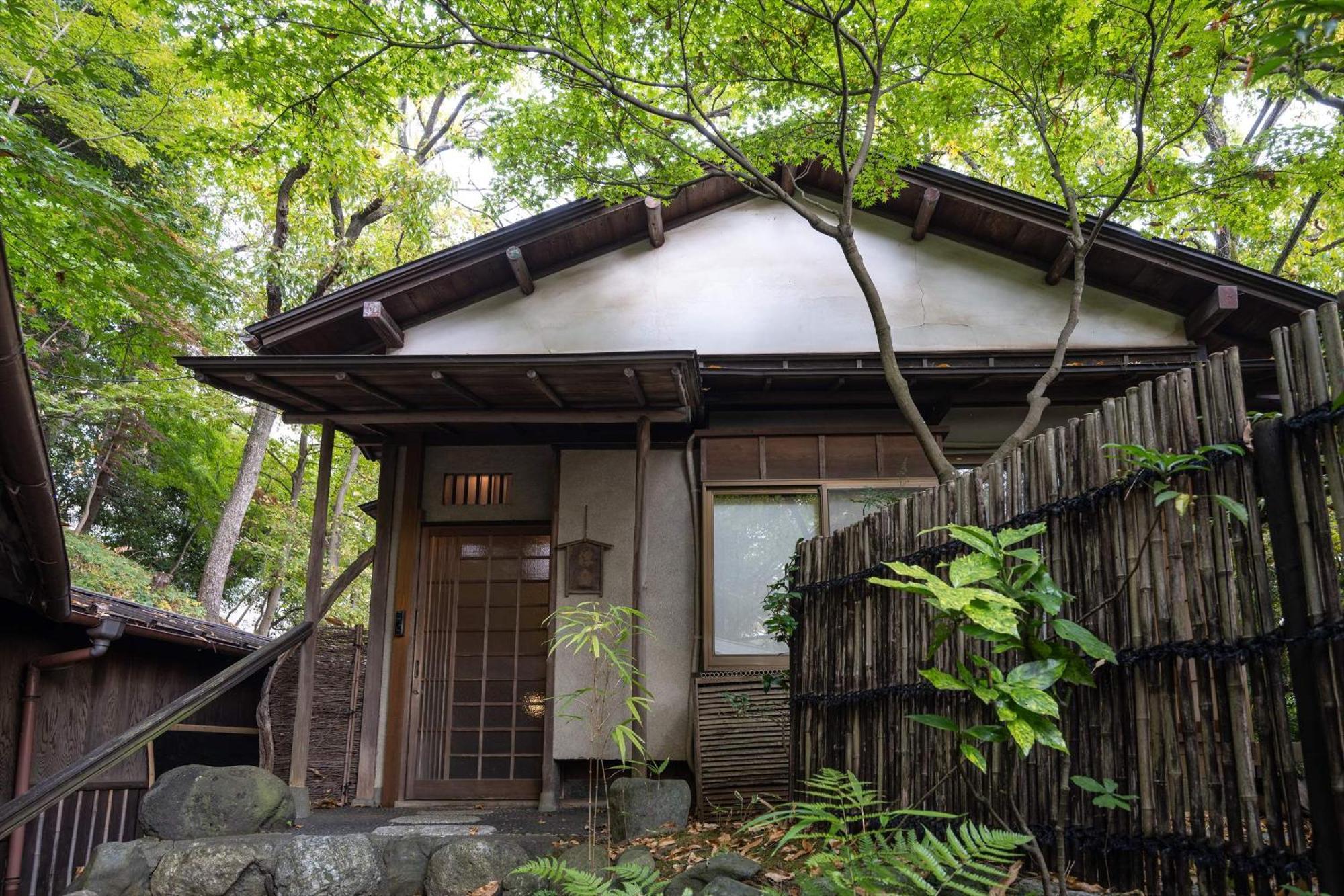 ホテル 陣屋 秦野市 エクステリア 写真