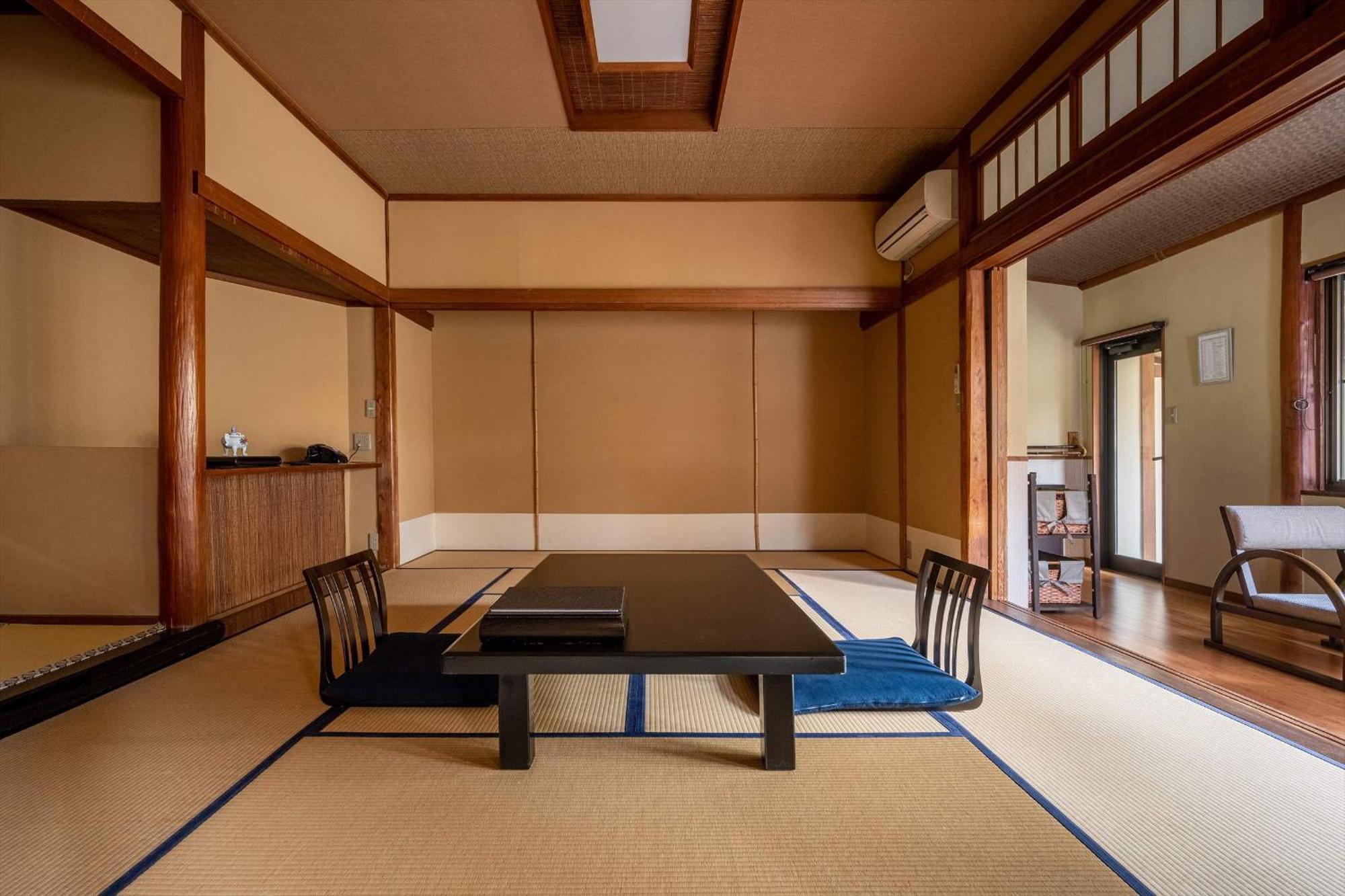 ホテル 陣屋 秦野市 エクステリア 写真
