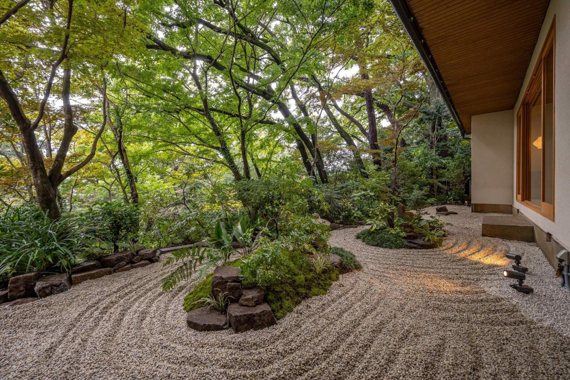 ホテル 陣屋 秦野市 エクステリア 写真